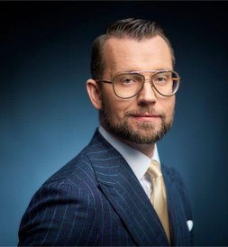 Dawid Jakubowicz prezes Ciechu Ostatnio firma odnotowuje wzrost zainteresowania brytyjskich klientów