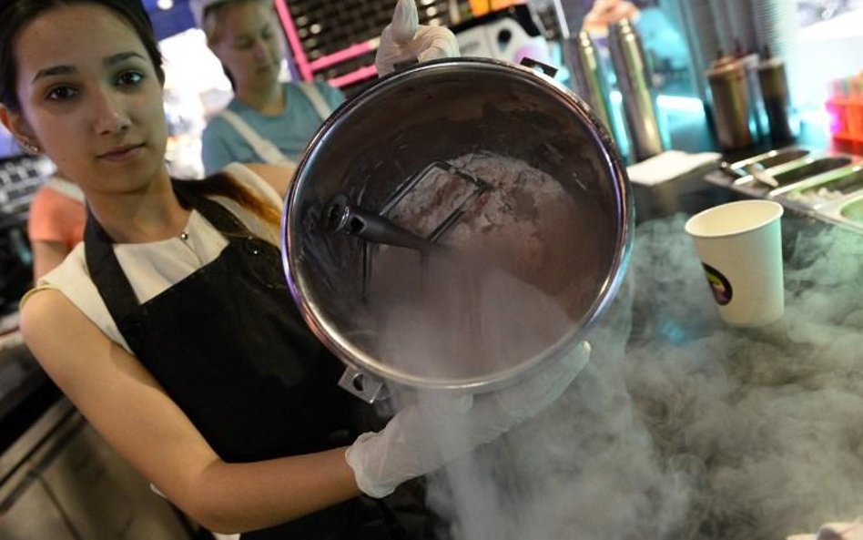 Lodziarnia "moleklularna" Nitrogenie w Paryżu