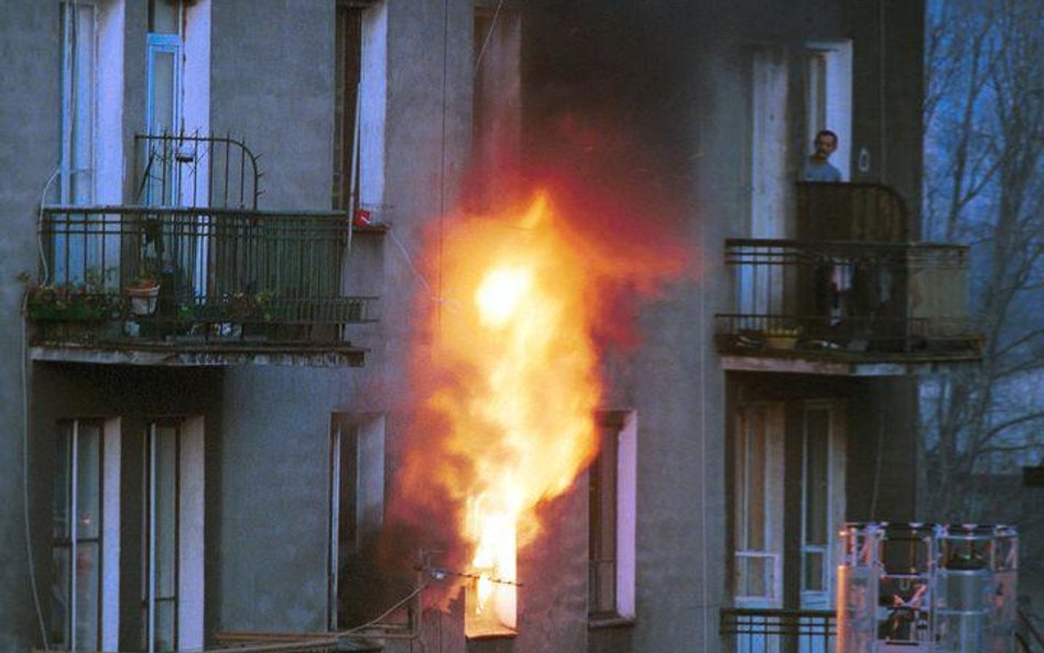 Pożar kamienicy w Warszawie