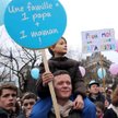 W Paryżu protestowali rodzice z dziećmi