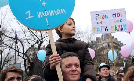 W Paryżu protestowali rodzice z dziećmi