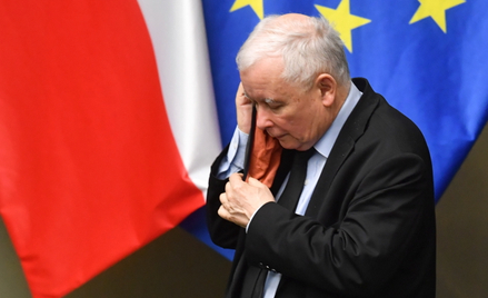 Po spocie PiS, w którym nie odbiera na wszelki wypadek telefonów z Niemiec, Jarosław Kaczyński (na z