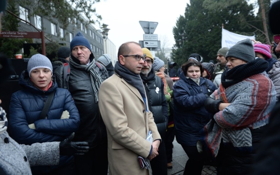 Jacek Sasin: Marszałek Sejmu może wykluczać posłów z obrad