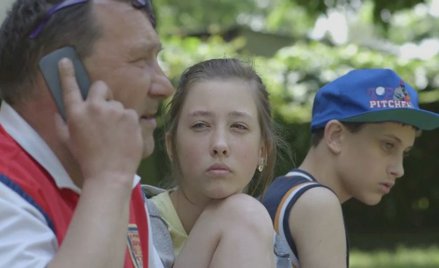 Kadr z filmu "Komunia" Anny Zameckiej