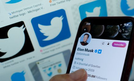 Elon Musk już po przejęciu Twittera jesienią ogłosił, że teraz znaczek weryfikacji będzie usługą pła