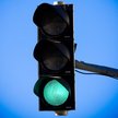 Czy zielone światło wyłącza znak STOP? Odpowie Sąd Najwyższy