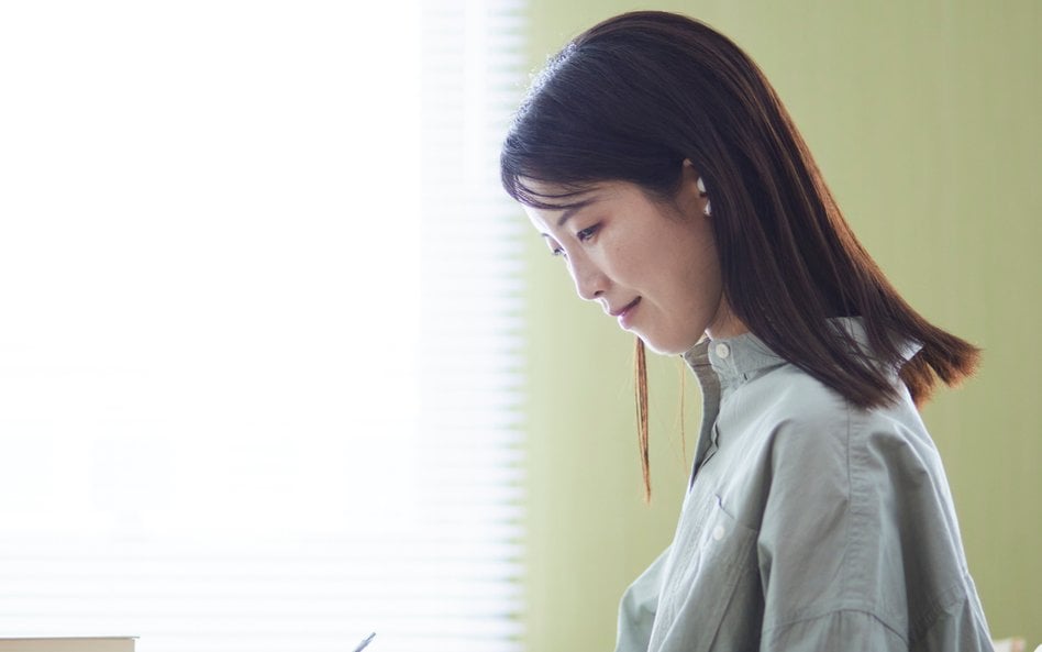 Szczegółowemu opisaniu zjawisk atmosferycznych zmieniających się wraz z nastaniem kolejnych pór roku