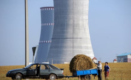 Atom spowolni transformację