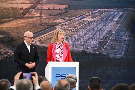 Prezes i dyrektor Generalna (CEO) kanadyjskiego koncernu Northland Power Christine Healy i prezes OR