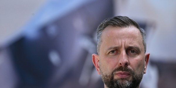 Poland's Defence Minister: Czarnek's call to halt Ukraine arms harms US alliance
