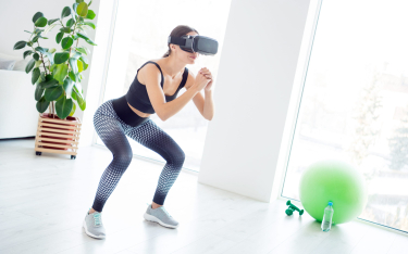 Rynek fitnessu VR dynamicznie rośnie, a perspektywy tej branży są obiecujące. Zadomowił się w niej p