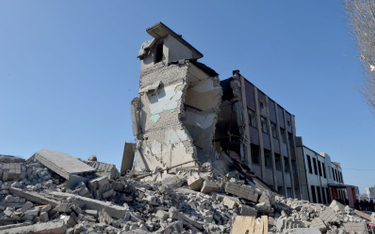 Zbombardowana przez rosyjskich najeźdźców szkoła w Charkowie