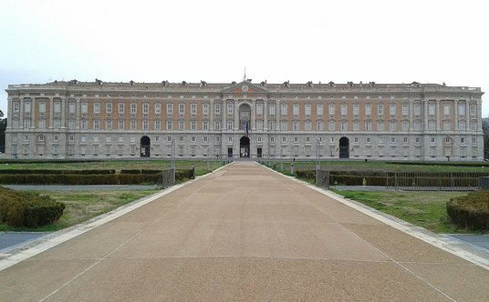 Budynek pałacu ma 1200 pomieszczeń.