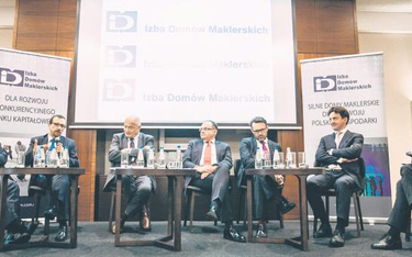 Uczestnicy Walnego Zgromadzenia IDM dyskutowali o przyszłości polskiego rynku kapitałowego.