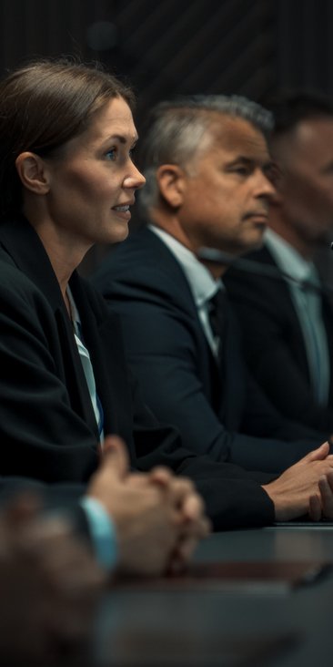 Wśród kluczowych przyczyn powolnego tempa wzrostu liczby kobiet w gronie europejskich dyplomatów eks