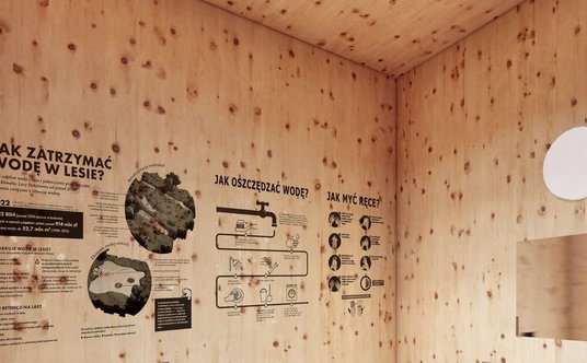 Projekt wnętrza nagrodzonej toalety autorstwa Ewy Pokrzywy i Marcina Gierbienisa.