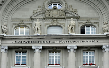 Szwajcarski bank centralny zostanie zmuszony do sprzedaży akcji?