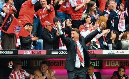 Louis van Gaal miał odejść z Bayernu po wywalczeniu trzech trofeów – zwycięstwie w Lidze Mistrzów, B