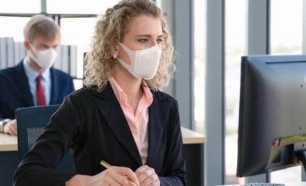 Koronawirus: kiedy przysługuje prawo do zasiłku za czas kwarantanny