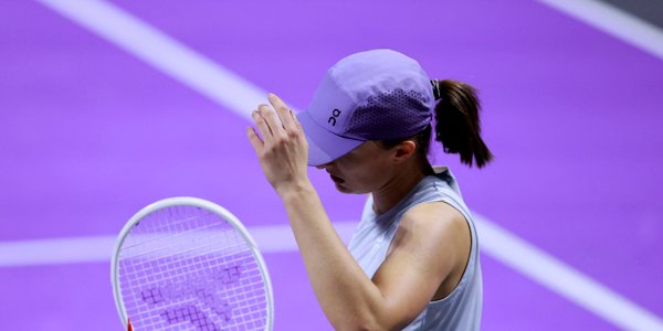 Znakomity początek i niespodziewany koniec. Bolesna porażka Igi Świątek w Rijadzie