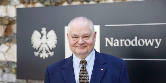 Prezes NBP Adam Glapiński wyraził gotowość do przedstawienia własnej analizy Sądowi Najwyższemu.