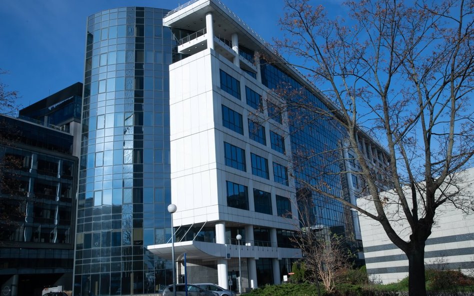 Gmach Alior Banku przy Towarowej na sprzedaż