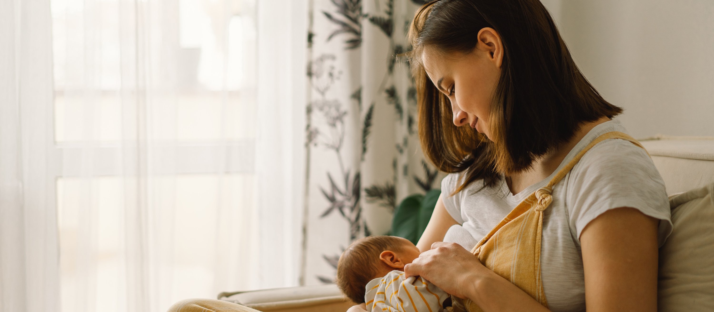 Matki noworodków w Holandii otrzymują wyjątkowe wsparcie. Ideał systemowej opieki?