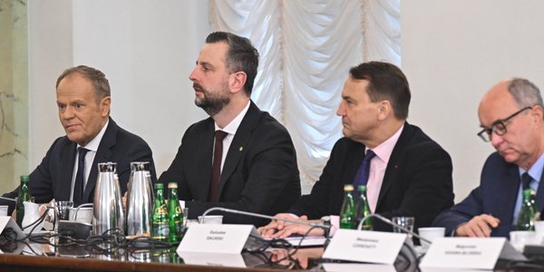 Tusk pushes for a single coalition list in next elections as PSL and Poland 2050 poll badly