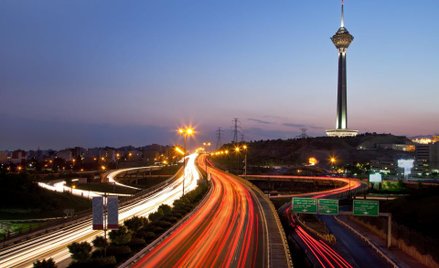 Inwestycyjna bitwa o Iran