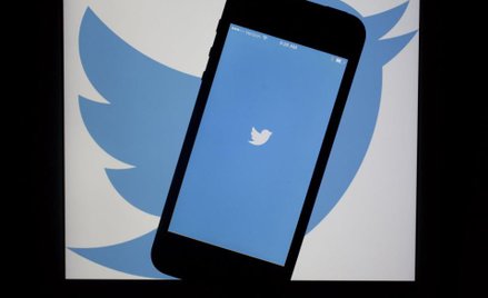 Twitter wystawiony na sprzedaż