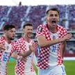 Ante Budimir, Ivan Perisic i Martin Baturina cieszą się z bramki w meczu Panama – Chorwacja