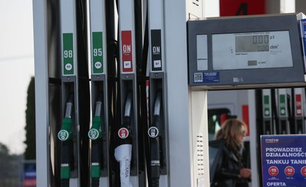 Paliwo ma być sprzedawane w Polsce po cenie maksymalnej