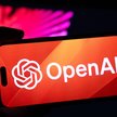 Zła informacja dla OpenAI przed planowanym debiutem giełdowym. ChatGPT traci pozycję narzecz rywali
