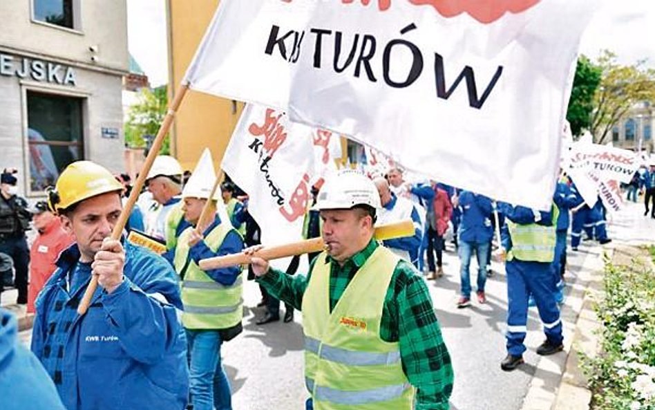 Załoga kopalni Turów protestuje przeciwko zamknięciu zakładu