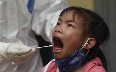 Wietnam chce kupić rosyjską szczepionkę na COVID-19