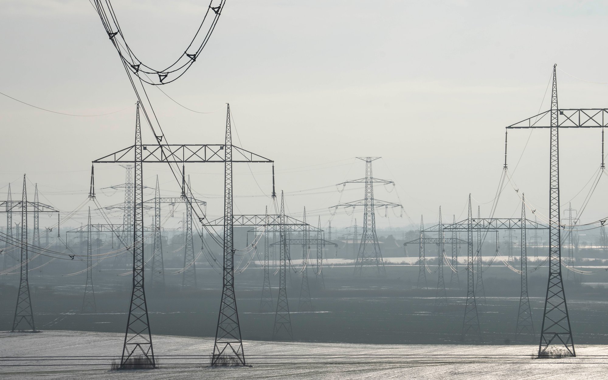 Bruksela nie wyklucza interwencji na rynku energii. Przyczyną wojna na Bliskim Wschodzie