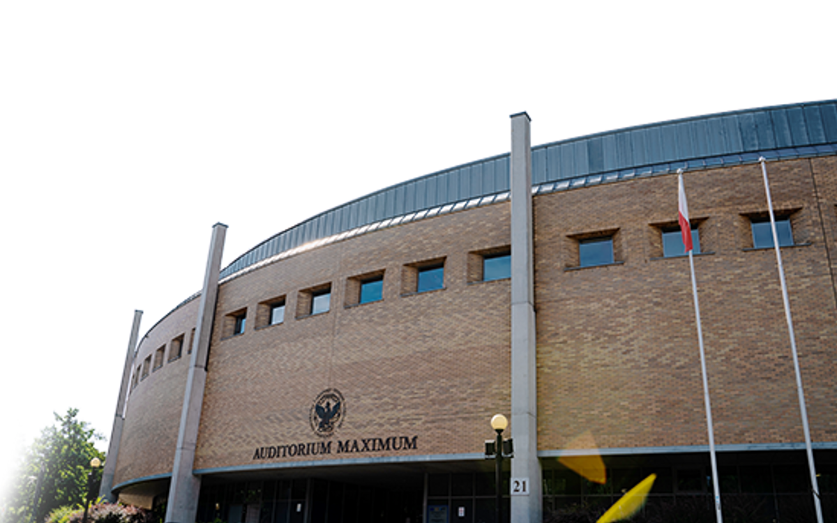 Rekordowe zainteresowanie studiami na UKSW. Na jakie kierunki było najwięcej chętnych?