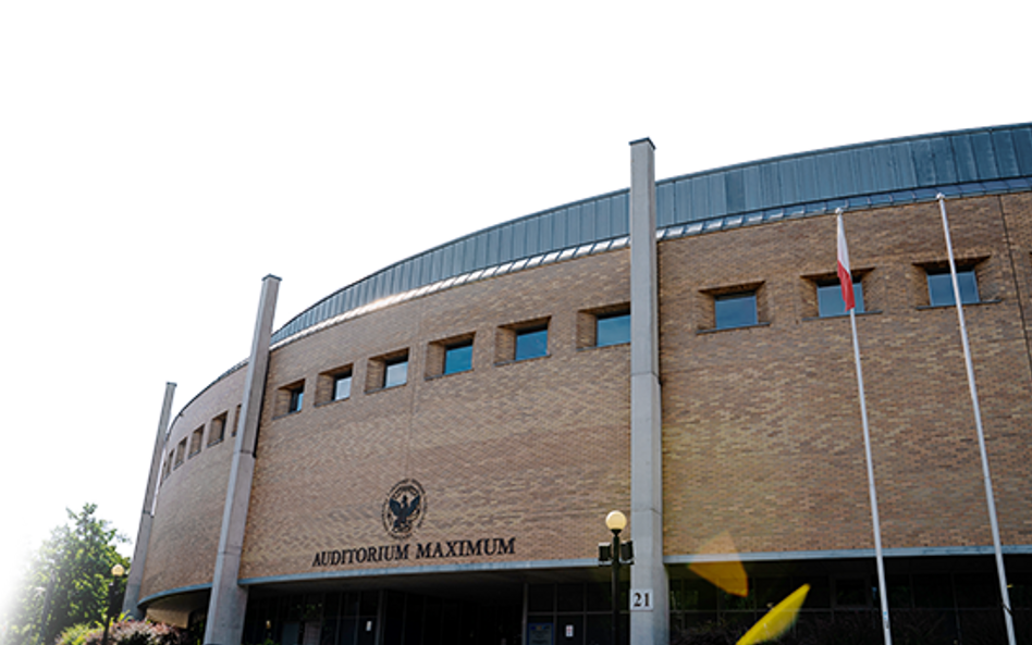 Największym powodzeniem wśród kandydatów na studia stacjonarne cieszyła się w tym roku psychologia