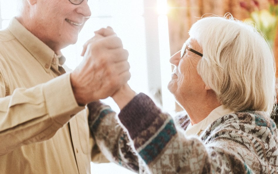 TSUE: domy seniora nie muszą płacić za muzykę z kablówki