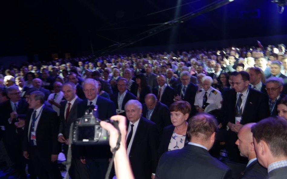 W Katowicach zebrało się ok. tysiąca działaczy prawicy