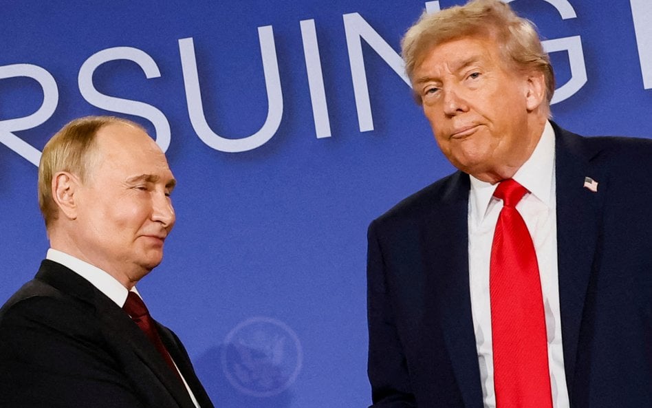 Z poluzowania sankcji na rosyjską ropę korzystają już Indie.