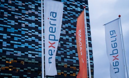 Prof. Menkes: Wojna o chipy