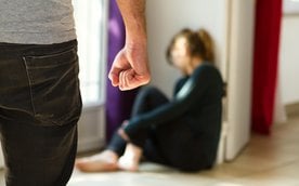 Mieszkańcy Warszawy coraz lepiej rozumieją, czym jest przemoc domowa w stosunku do innych oraz siebi