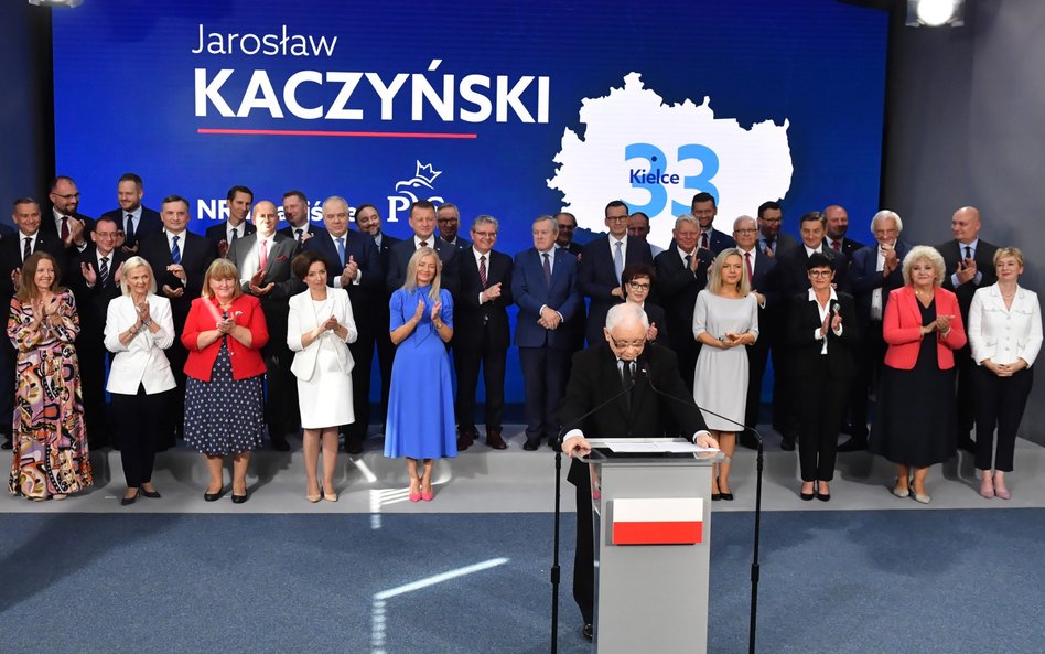 Jarosław Kaczyński wystartuje z okręgu 33 w Kielcach. W Warszawie „jedynką” jest minister Piotr Gliń