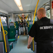Po liberalizacji dostępu pracowników ochrony do broni może wzrosnąć koszt ich ubezpieczenia i liczba