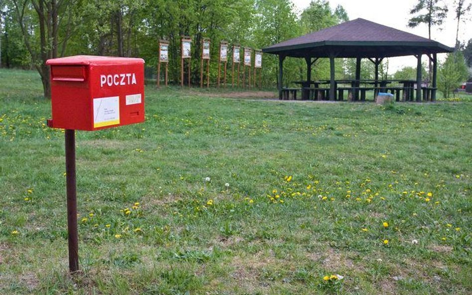 Poczta traci klienta za klientem