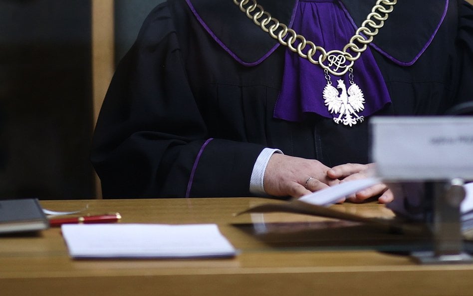 Robił prywatne zakupy za pieniądze sądu. Jest wyrok skazujący