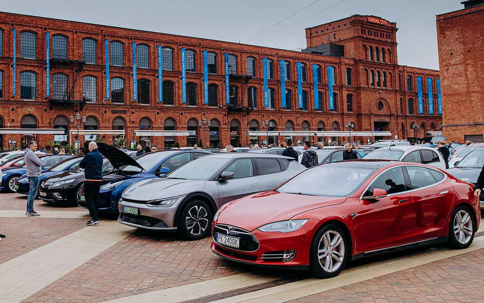 E-auta zjechały do Łodzi. Zakończył się największy w Polsce zlot elektryków