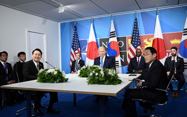 Szczyt USA-Korea Południowa-Japonia w Madrycie