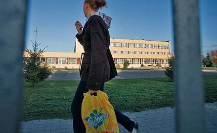 Nauczycielka ze Szkoły Podstawowej nr 5 w Łukowie, która oskarża swoje koleżanki o mobbing, jest w s